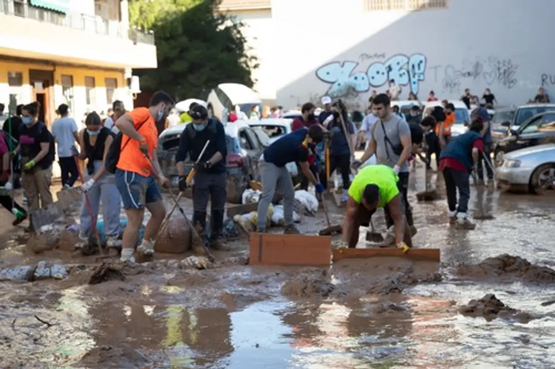 Dobrovoľníci vo Valencii 