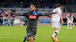 Na snímke hráč Neapola Lorenzo Insigne oslavuje gól