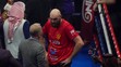 Tyson Fury počas rozhovoru po prehre v odvete s Oleksandrom Usykom.
