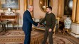 Britský kráľ Karol III. a ukrajinský prezident Volodymyr Zelenskyj počas audiencie v Londýne.
