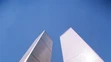 Práce na Svetovom obchodnom centre začali v roku 1966, o sedem rokov neskôr bolo hotovo. Autorom návrhu bol americký architekt japonského pôvodu Minoru Yamasaki. Obe budovy mali 110 poschodí a výšku cez 400 metrov.