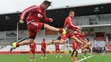 Tomáš Tatar netradične v kopačkách na tréningu AS Trenčín.