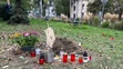 Ľudia sa mieste tragédia začali schádzať už v pondelok