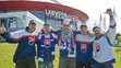 Slovenskí fanúšikovia pred zápasom proti Švédsku.