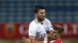 Grék Yannis Gianniotas (vľavo) v súboji proti reprezentantovi Gibraltáru Liamovi Walkerovi v kvalifikácii MS 2018.