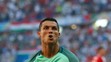 Na snímke portugalský útočník Cristiano Ronaldo oslavuje svoj gól do siete Maďarov na ME.