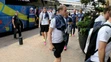 Slovenskí futbalisti po prílete do Bordeaux.