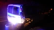 Zničené auto na R1 sa po kolízii so zverou.