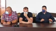 Bratia Paškovci na súde - zľava Maroš, Martin a Branislav.