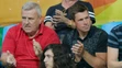 Michal Martikán sleduje duel slovenskej tenistky Anny Karolíny Schmiedlovej a Talianky Roberty Vinciovej.
