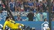 Hugo Lloris inkasuje z penalty prvý gól