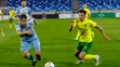 Na snímke zľava Richard Križan (ŠK Slovan Bratislava) a Dávid Ďuriš (MŠK Žilina)