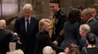Exprezidenti Bill Clinton s manželkou Hillary a Barack Obama.