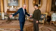 Britský kráľ Karol III. a ukrajinský prezident Volodymyr Zelenskyj počas audiencie v Londýne.