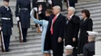 Donald Trump s manželkou Melaniou, viceprezident Mike Pence s manželkou Karen.