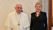 Prezidentka Zuzana Čaputová počas osobnej audiencie s pápežom Františkom vo Vatikáne.