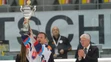 Kapitán Vladimír Dravecký s pohárovou trofejou pre víťaza Nemeckého pohára.