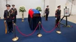 Príslušníci Čestnej stráže prezidenta SR stoja pri rakve exprezidenta Michala Kováča.