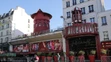Kabaret Moulin Rouge prišiel o krídla z mlyna.