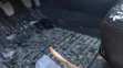 Vodiča počas jazdy zasiahli kusy ľadu.