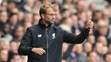 Tréner Liverpoolu Jürgen Klopp so spokojným gestom počas hry.