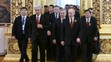 Robert Fico (v strede vzadu) nasleduje spolu s ďalšími lídrami krajín ruského prezidenta Vladimira Putina do sály v Kremli.