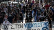 Tisícky Grékov protestovali proti plánom na zavedenie povinného očkovania