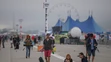 Festival Pohoda po intenzívnej búrke a páde stanu predčasne ukončili.