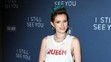 Bella Thorne na premiére filmu I Still See You