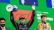 Max Verstappen z Red Bullu si užil ovácie publika na pódiu po Veľkej cene Holandska.