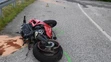 Tragická nehoda pri Bánovciach nad Bebravou si vyžiadala život motorkára.