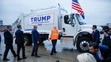 Donald Trump sa zahral na smetiara.