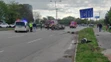 Auto skončilo na streche.