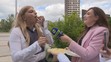 Redaktorka tnlive.sk a americká influencerka Gwen McMullen.