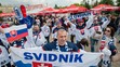 Slovenskí fanúšikovia pred zápasom s USA.