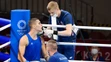 Boxer Andrej Csemez s trénerom Tomim Kid Kovácsom na OH v Tokiu.