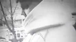 Polícia žiada verejnosť o pomoc pri stotožnení muža na fotografii.