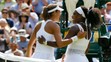 Objatie po finále Wimbledonu - Garbine Muguruzová Blancová a Serena Williamsová. 