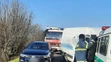 Pri nehode sa zranili dvaja policajti a dvaja civilisti. 