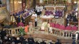 Pohľad na smútočné zhromaždenie v Katedrálnej Bazilike svätého Emeráma na Nitrianskom hrade počas rozlúčky s kardinálom Korcom.