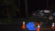 Havarované auto na ceste v smere od Banskej Štiavnice na Vyhne.