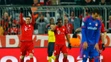 Robert Lewandowski (Bayern Mníchov) oslavuje gól v skupinovej fáze LM proti Olympiakos Pireus.