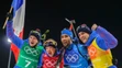 Zlatá francúzska biatlonová mixštafeta v Pjongčangu - Anais Bescond, Marie Dorin Hapert, Martin Fourcade a Simon Desthieux.