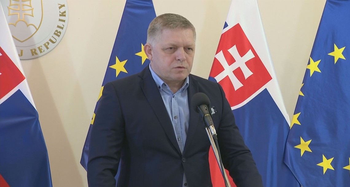 Premiér Fico odmieta, aby Slovensko financovalo vojenskú pomoc Ukrajine