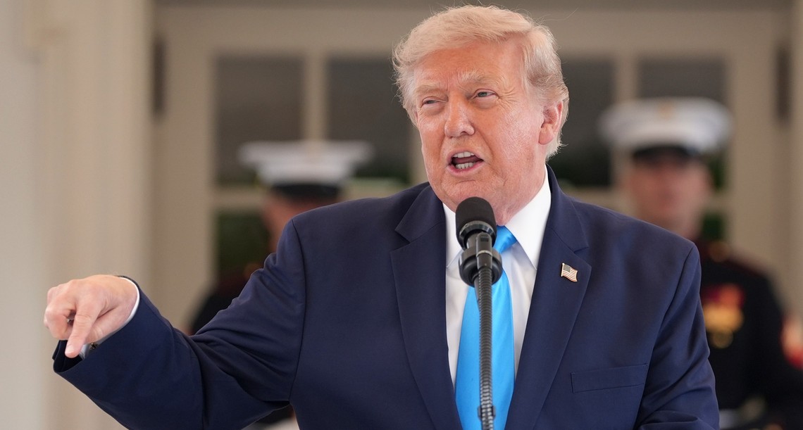 „Je to výnimočná zbraň, musíme byť opatrní.“ Trump váha s povolením výroby rakiet Patriot na Ukrajine