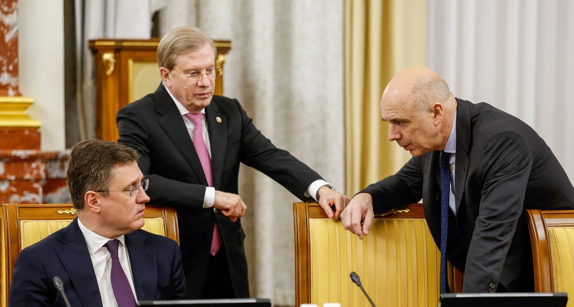Znepokojenie na ruskom trhu s palivami: Kremeľ tvrdí, že má dostatočné zásoby, zvažuje však zákaz vývozu nafty