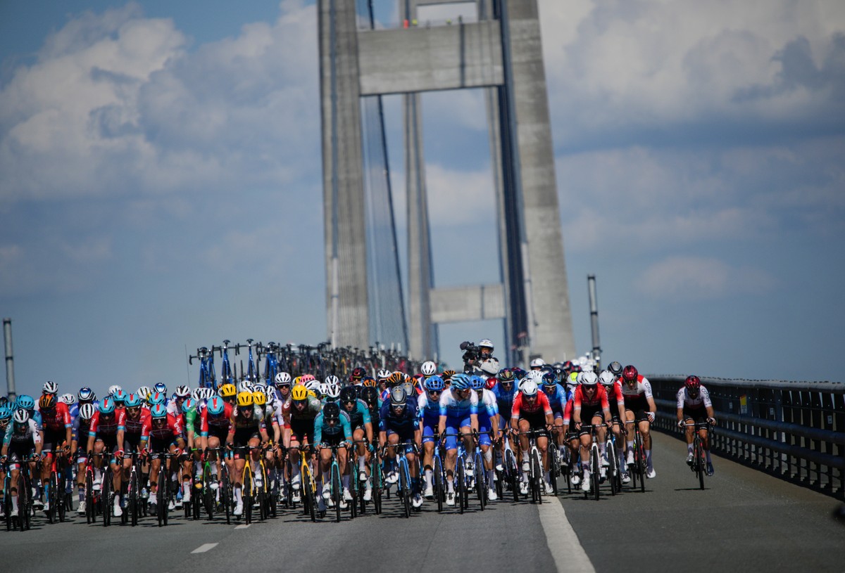 Druhú etapu Tour de France ovládol Jakobsen, Sagan finišoval šiesty