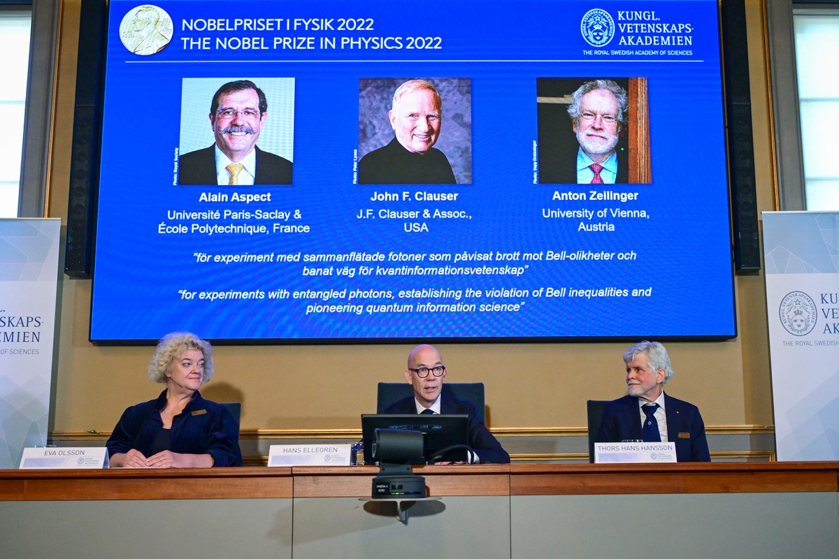 Le prix Nobel de physique a été remporté par trois scientifiques pour la science quantique