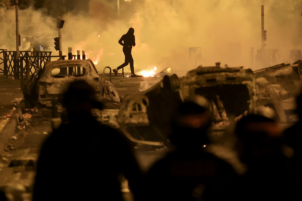 Violences, incendies et émeutes.  La France a une autre nuit de manifestations