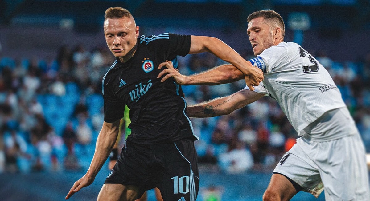 Treťoligová Nitra otvorila skóre a zaskočila Slovan. Pod Zoborom sa rozhodlo až v samom závere